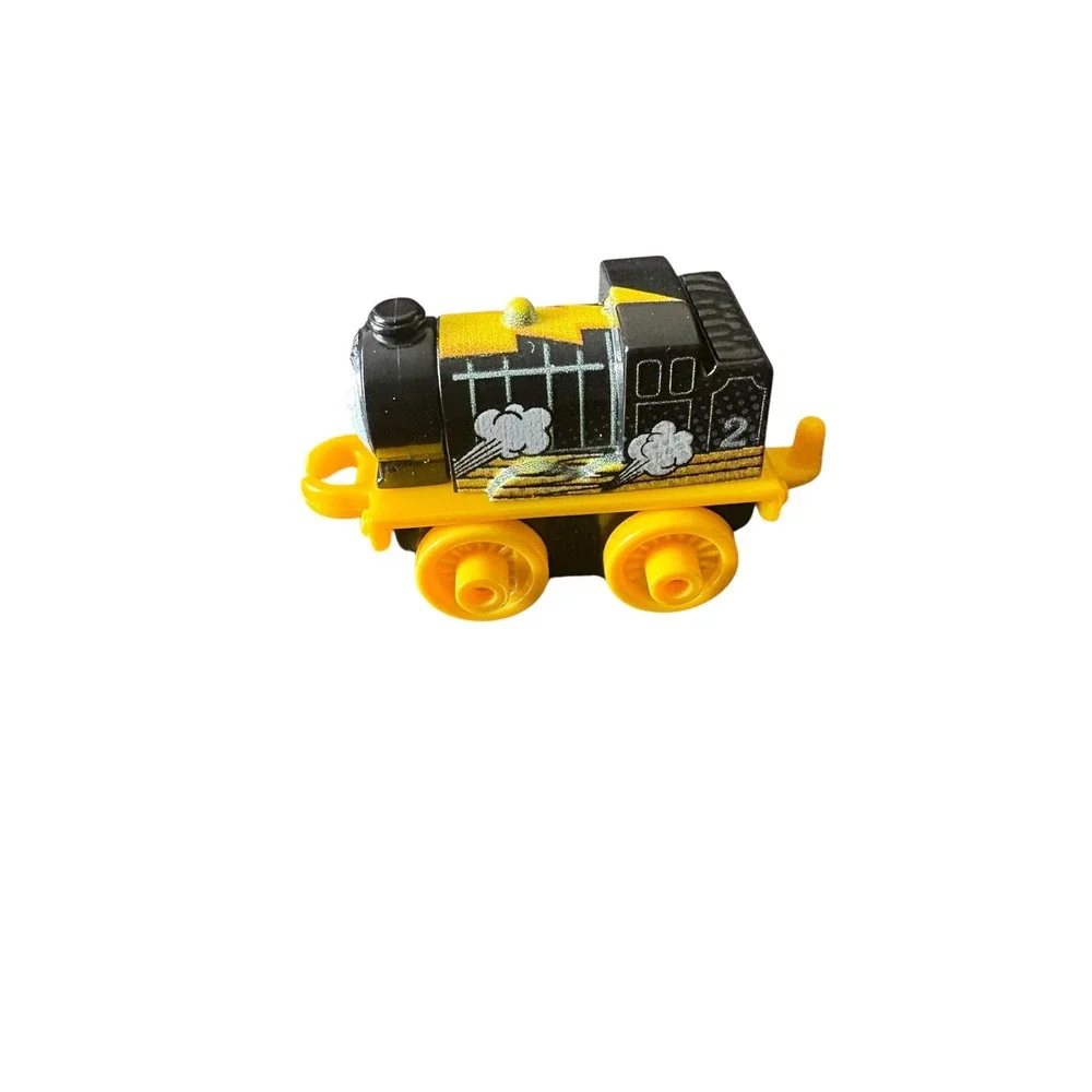Thomas & Friends Minis Victor #51 Black Yellow Mini Train Engine Mattel 2014